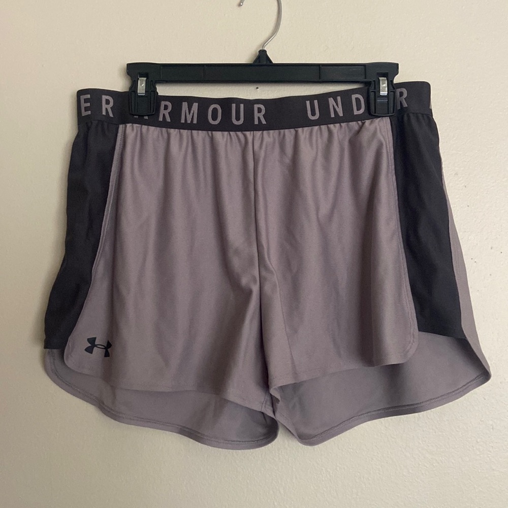 Under armour loose fit shorts